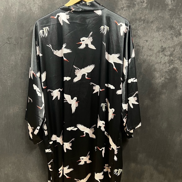 Black Kimono with Crane Print - Picture 3 of 3
